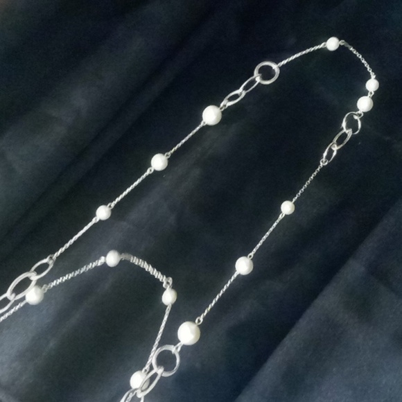 Ny & company long circle links and faux pearl necklace. - Picture 2 of 3